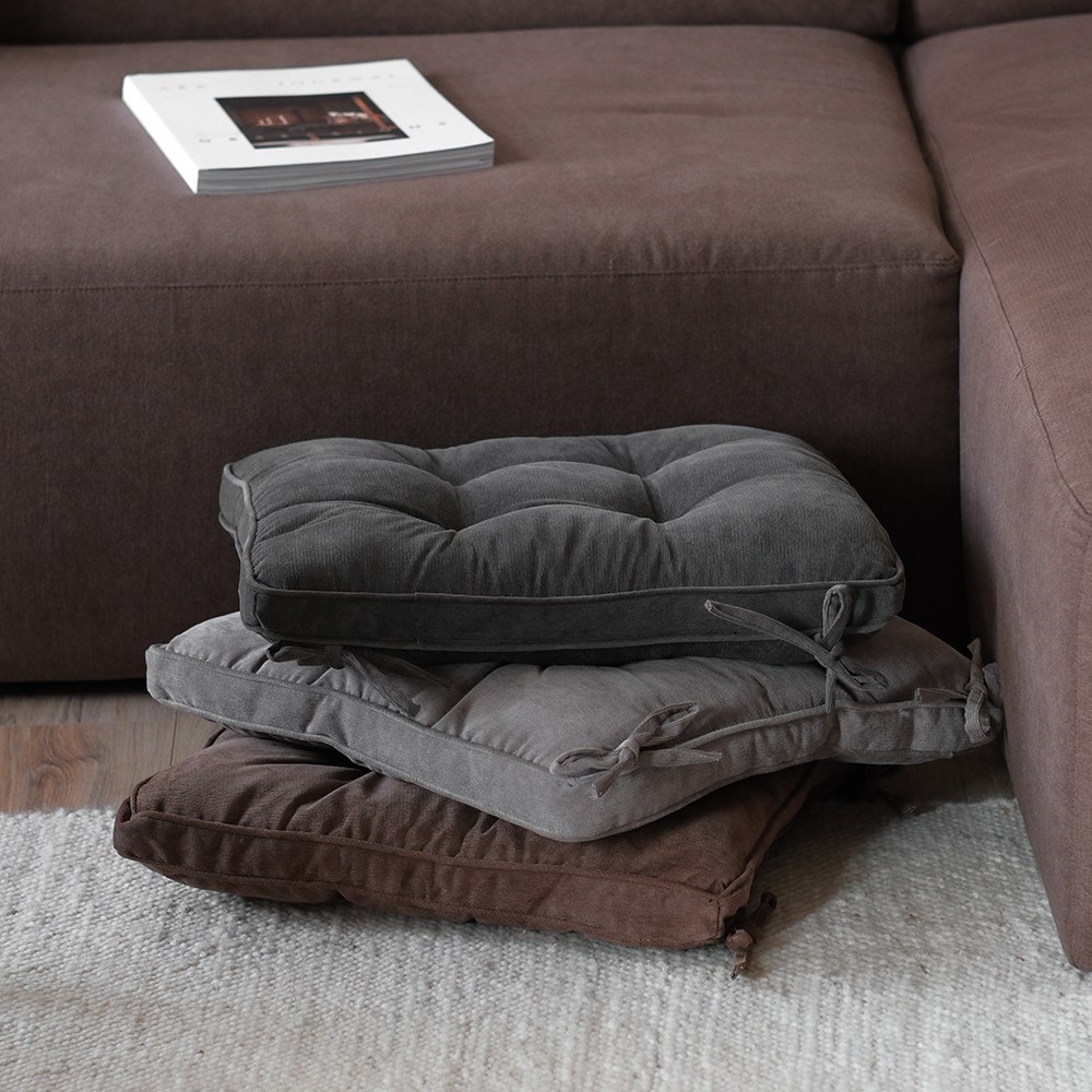 Saari 燈芯絨坐墊